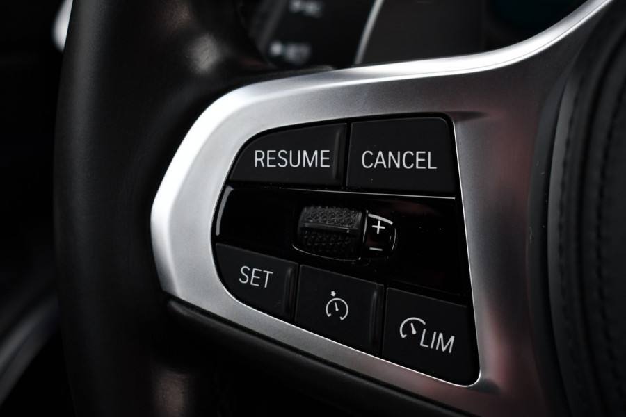 BMW 3 Serie Touring 320i M-Sport Shadow HiFi 19inch Camera NL-auto