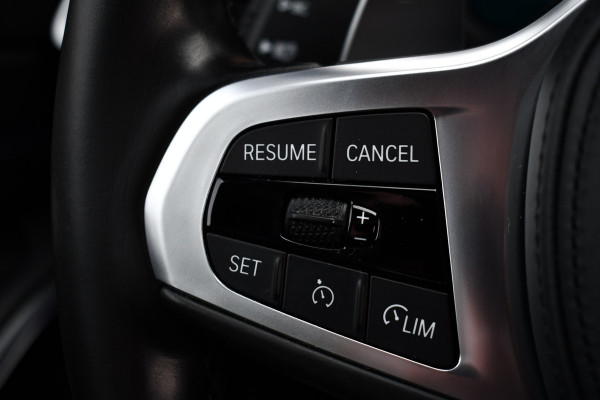 BMW 3 Serie Touring 320i M-Sport Shadow HiFi 19inch Camera NL-auto