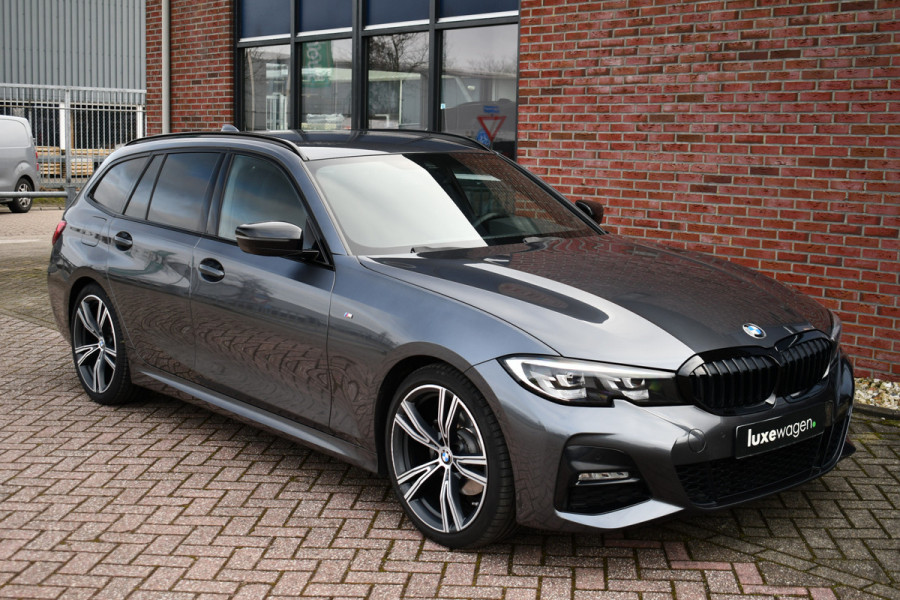 BMW 3 Serie Touring 320i M-Sport Shadow HiFi 19inch Camera NL-auto