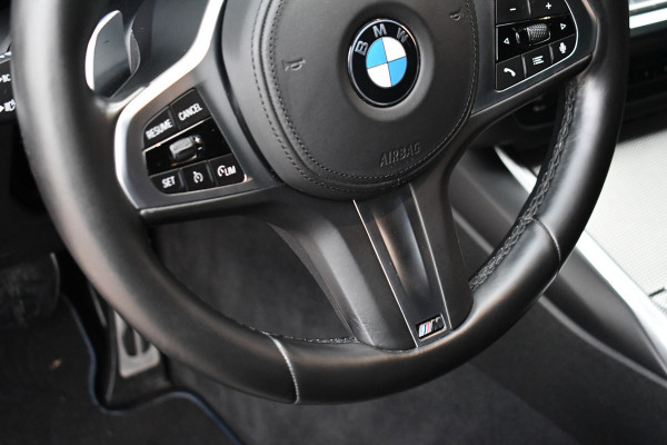 BMW 3 Serie Touring 320i M-Sport Shadow HiFi 19inch Camera NL-auto