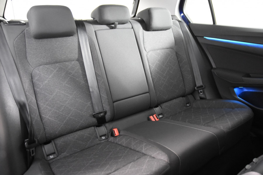 Volkswagen Golf 1.5 eTSI Life *1ste Eigenaar*Navigatie*Ambiente*Camera*