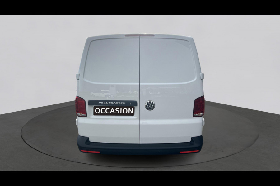 Volkswagen Transporter L1H1 2.0 TDI 110pk / Navigatie / App connect / Betimmering
