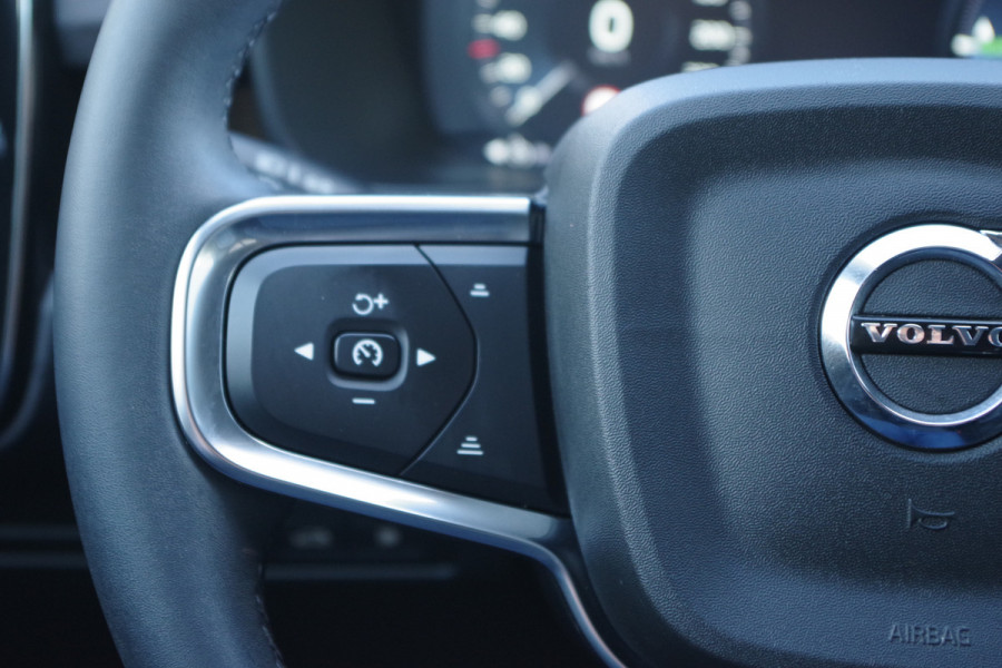 Volvo XC40 1.5 T5 262 PK PHEV Plus Bright, Memory, Harman/Kardon, Leder, LED, Camera