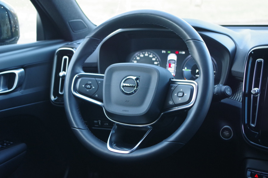 Volvo XC40 1.5 T5 262 PK Recharge R-Design PHEV, Winterpakket, Camera, LED, Cruise Control