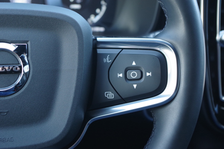 Volvo XC40 1.5 T5 262 PK Recharge R-Design PHEV, Winterpakket, Camera, LED, Cruise Control