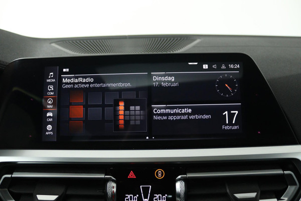 BMW 3-serie 330i High Executive Edition M-Pakket (PANORAMADAK, HEAD-UP, CAMERA, STOELVERWARMING, DEALER ONDERHOUDEN, NL-AUTO, NAP)