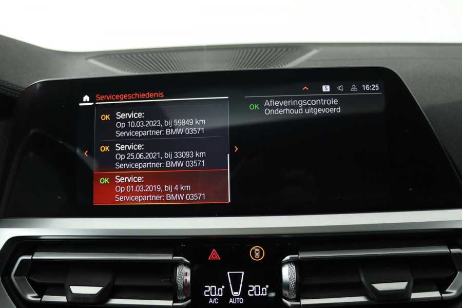 BMW 3-serie 330i High Executive Edition M-Pakket (PANORAMADAK, HEAD-UP, CAMERA, STOELVERWARMING, DEALER ONDERHOUDEN, NL-AUTO, NAP)