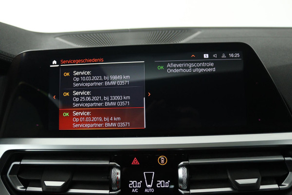 BMW 3-serie 330i High Executive Edition M-Pakket (PANORAMADAK, HEAD-UP, CAMERA, STOELVERWARMING, DEALER ONDERHOUDEN, NL-AUTO, NAP)