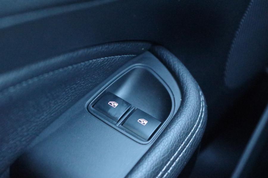 Opel ADAM 1.0 Turbo 116 PK Rocks, Vouwdak, Leder, Stuur- & Stoelverwarming, Cruise Control