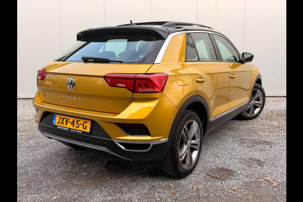 Volkswagen T-Roc 1.5 TSI Sport DSG ACC Panodak Stoelverw Navigatie Sfeerverl