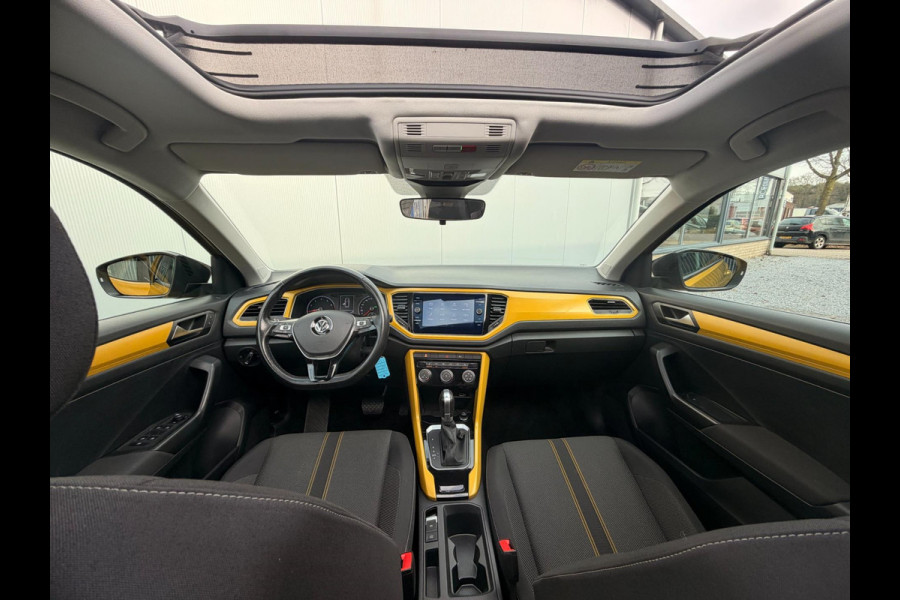 Volkswagen T-Roc 1.5 TSI Sport DSG ACC Panodak Stoelverw Navigatie Sfeerverl