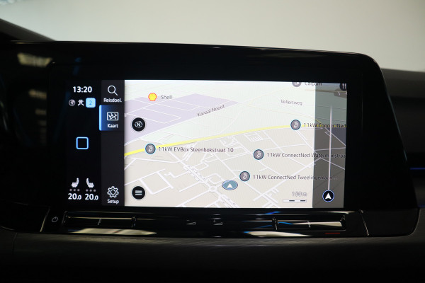 Volkswagen Golf 1.5 eTSI Style Panoramadak Elec.Trekhaak IQ-led