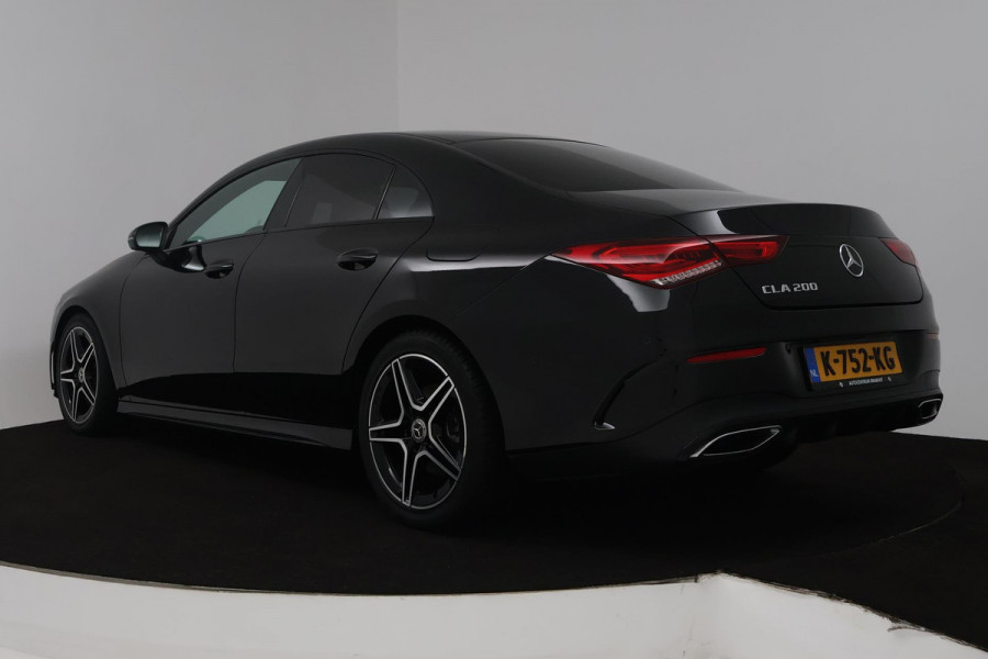 Mercedes-Benz CLA-Klasse 200 Business Solution AMG (SFEERVERLICHTING, CAMERA, LED, STOELVERWARMING, 1e EIGENAAR, GOED ONDERHOUDEN)