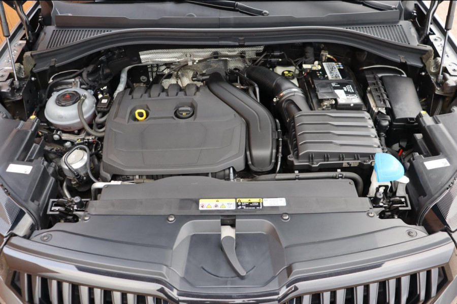 Škoda Kodiaq 1.5 TSI Sportline Business 7persoons org.NL el.trekhaak+klep camera schuifdak stuur+stoelverw.