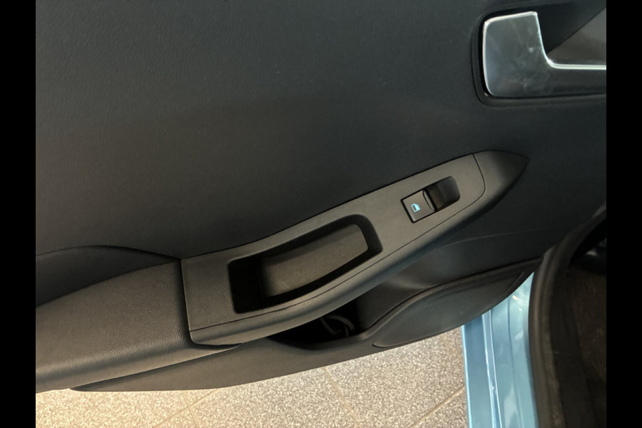 Ford Fiesta 125pk Hybride Titanium MHEV winterpakket-apple carplay-privacyglass