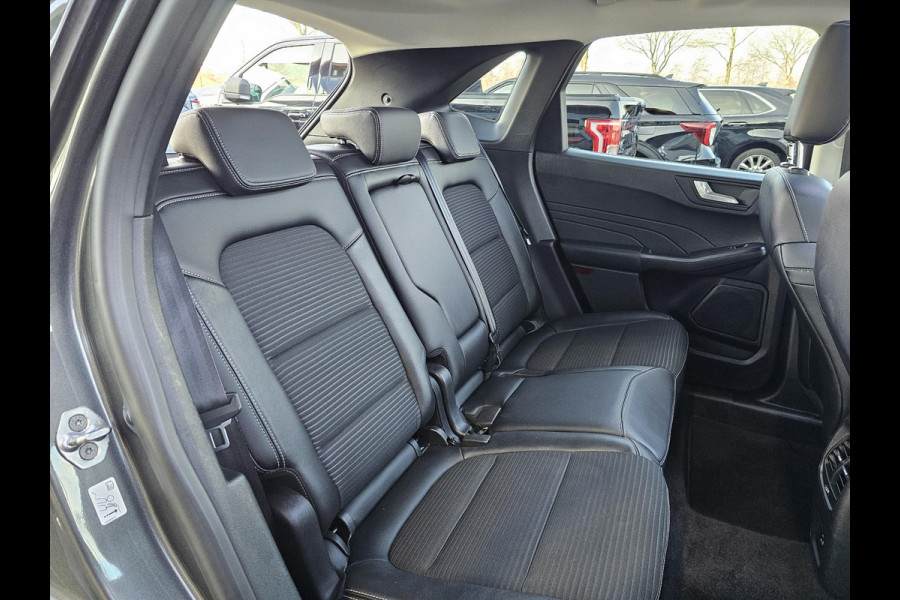 Ford Kuga 2.5 PHEV Titanium X | Schuif - Kanteldak | Half leder | B&O geluid | Elektrisch bedienbare achterklep | Full led etc.