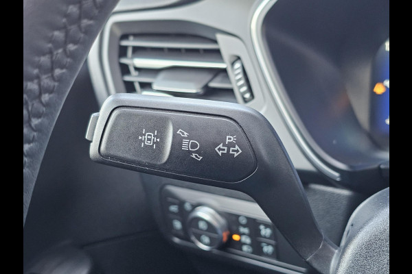 Ford Kuga 2.5 PHEV Titanium X | Schuif - Kanteldak | Half leder | B&O geluid | Elektrisch bedienbare achterklep | Full led etc.