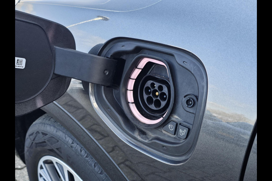 Ford Kuga 2.5 PHEV Titanium X | Schuif - Kanteldak | Half leder | B&O geluid | Elektrisch bedienbare achterklep | Full led etc.