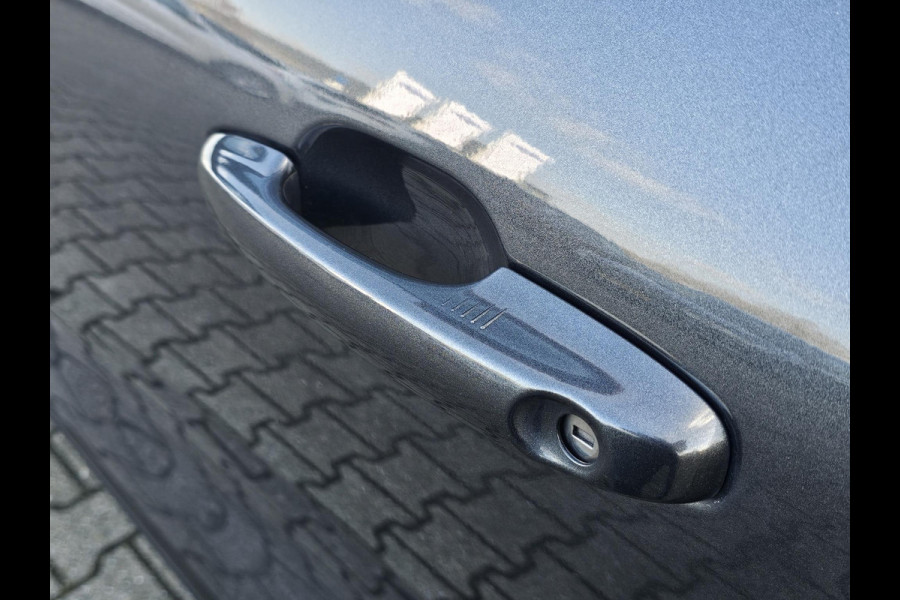 Ford Kuga 2.5 PHEV Titanium X | Schuif - Kanteldak | Half leder | B&O geluid | Elektrisch bedienbare achterklep | Full led etc.