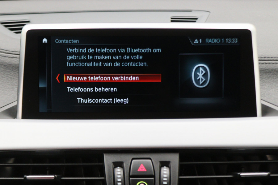 BMW X2 sDrive20i High Executive Automaat LED, Head-Up, Apple Carplay, Stoelverwarming, PDC, 17"