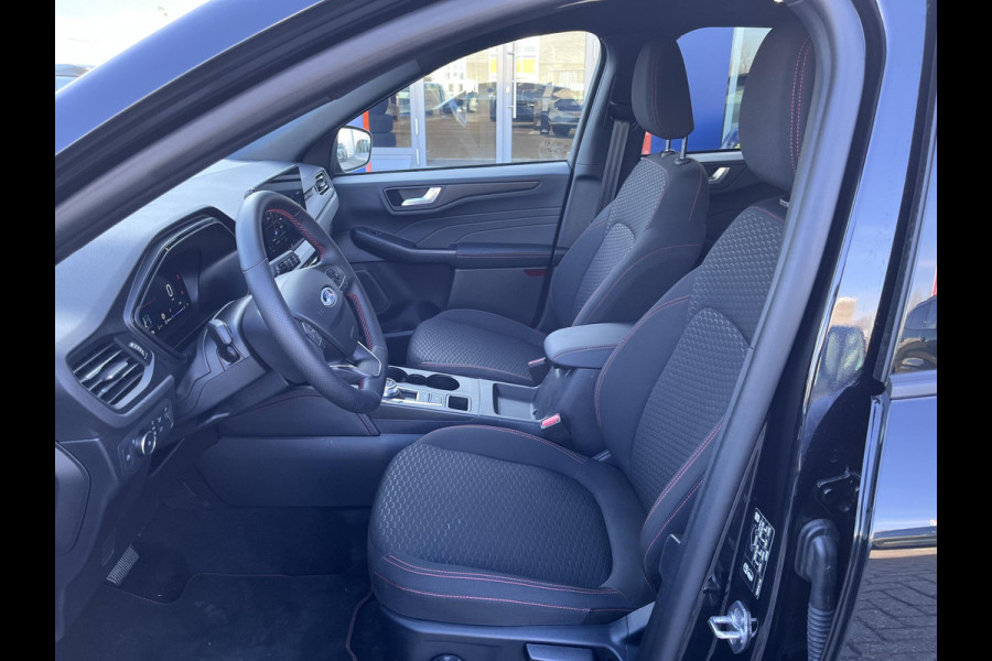 Ford Kuga 2.5 PHEV ST-Line | Orig. NL Auto | Wegklapbare trekhaak (elektrisch bedienbaar) | Winter Pack | 2.100 kg trekgewicht