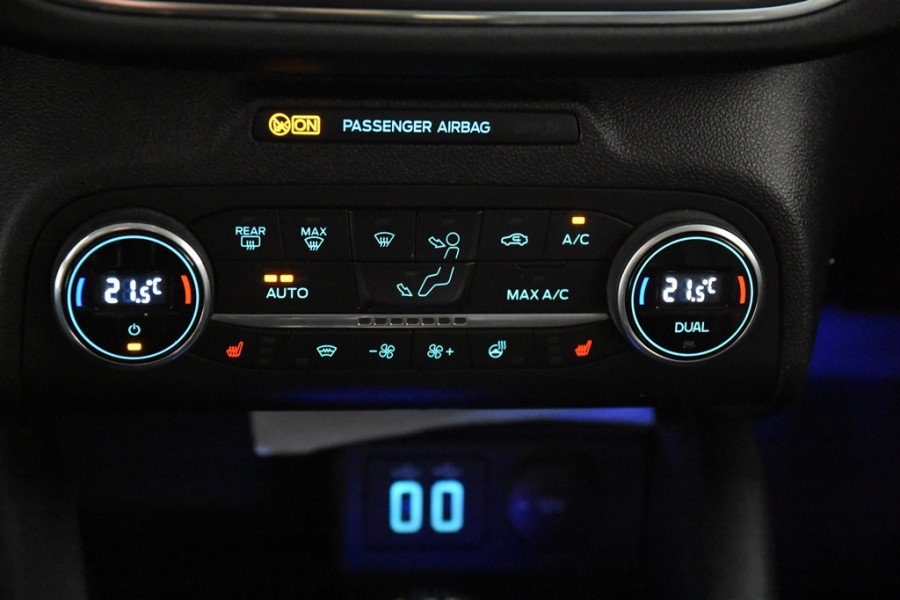 Ford FOCUS Wagon Vignale *1ste Eigenaar*Leer*Navigatie*Keyless*