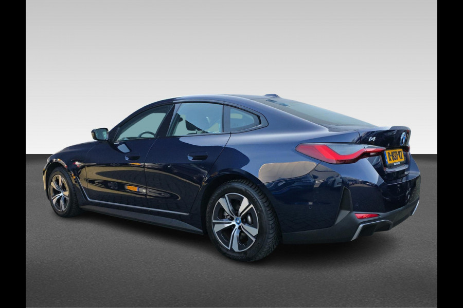 BMW i4 eDrive40 84 kWh | Automaat | Harman & Kardon | Adaptive Cruisecontrol | Elektrische kofferbak |
