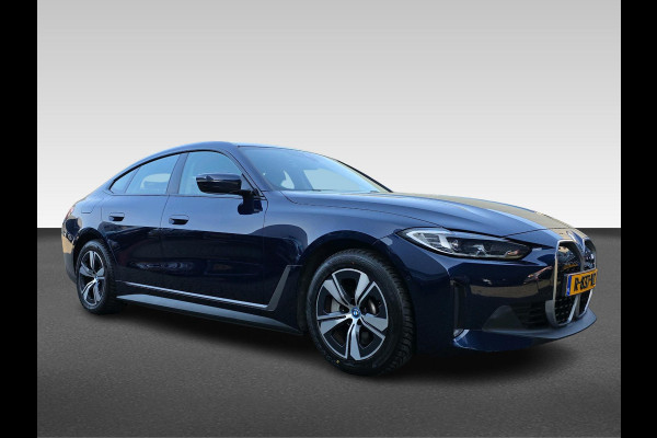 BMW i4 eDrive40 84 kWh | Automaat | Harman & Kardon | Adaptive Cruisecontrol | Elektrische kofferbak |