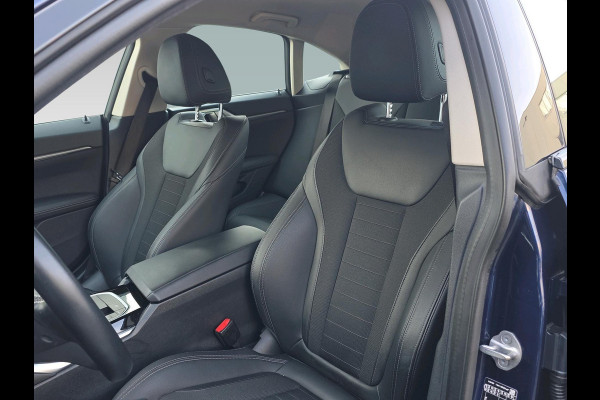 BMW i4 eDrive40 84 kWh | Automaat | Harman & Kardon | Adaptive Cruisecontrol | Elektrische kofferbak |