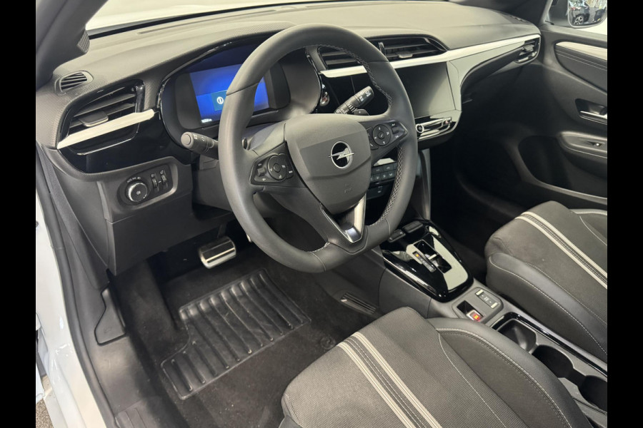 Opel Corsa 1.2 Turbo Hybrid 100pk GS Automaat Navigatie Apple Carplay/Android Auto Camera Parkeersensoren Cruise Control Dodehoek assistent Airco Lichtmetalen velgen Virtual Cockpit Getinte ramen