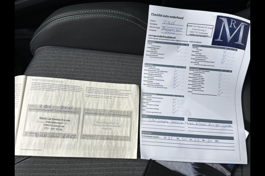 Peugeot 3008 1.6 HYbrid 300 Allure Pack Business PHEV| 300PK!| ADAPTIVE CRUISE CONTROL| STANDKACHEL| STOELVERWARMING| CAMERA VOOR + ACHTER| DODE HOEK SENSOR| ELEKTRISCHE ACHTERKLEP| RIJKLAAR. INCL 12 MND BOVAG GARANTIE