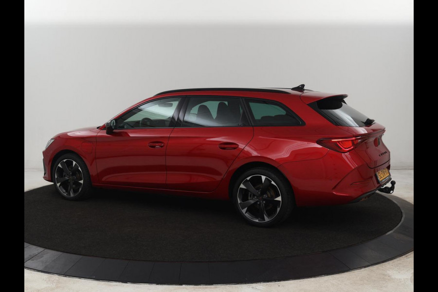 CUPRA Leon 1.4 eHybrid | Trekhaak | Stoelverwarming | Carplay | Camera | Navigatie | Adaptive cruise | Stuurverwarming | Keyless | Full LED | Sportstoelen | PHEV | Plug In