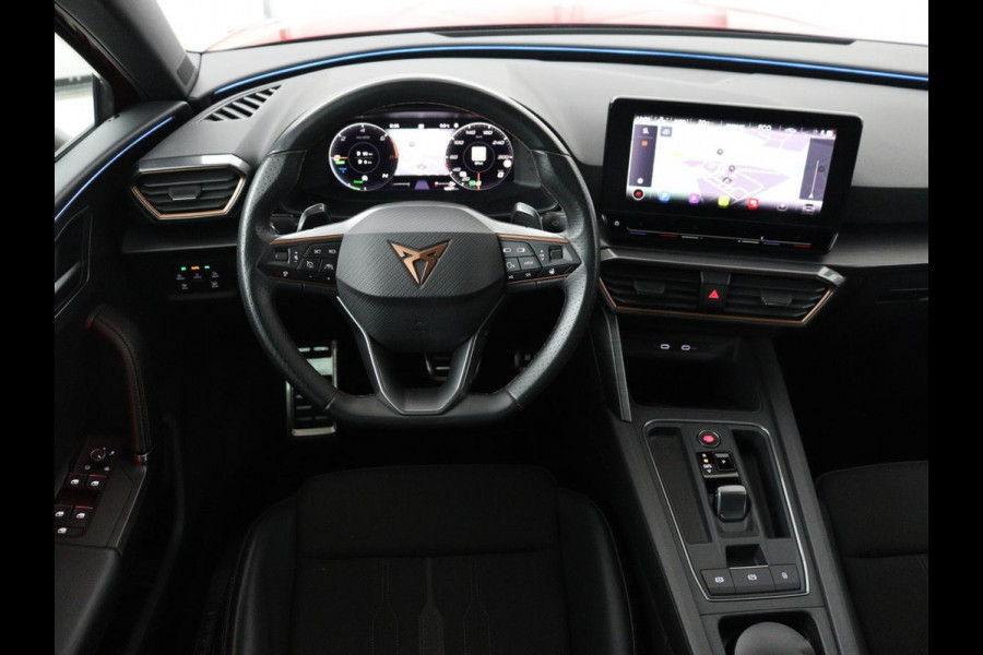 CUPRA Leon 1.4 eHybrid | Trekhaak | Stoelverwarming | Carplay | Camera | Navigatie | Adaptive cruise | Stuurverwarming | Keyless | Full LED | Sportstoelen | PHEV | Plug In