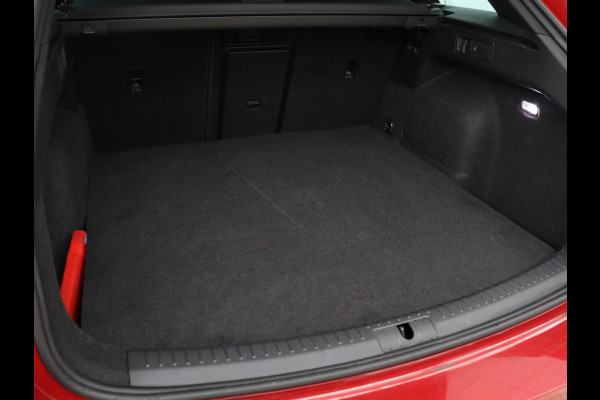 CUPRA Leon 1.4 eHybrid | Trekhaak | Stoelverwarming | Carplay | Camera | Navigatie | Adaptive cruise | Stuurverwarming | Keyless | Full LED | Sportstoelen | PHEV | Plug In