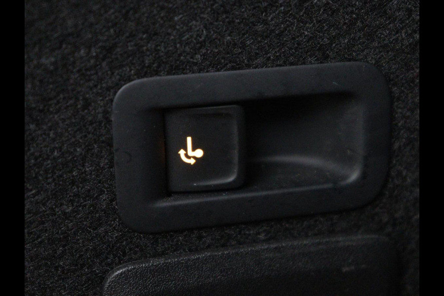 CUPRA Leon 1.4 eHybrid | Trekhaak | Stoelverwarming | Carplay | Camera | Navigatie | Adaptive cruise | Stuurverwarming | Keyless | Full LED | Sportstoelen | PHEV | Plug In