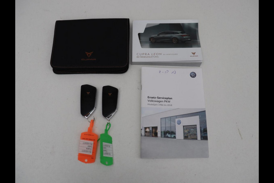 CUPRA Leon 1.4 eHybrid | Trekhaak | Stoelverwarming | Carplay | Camera | Navigatie | Adaptive cruise | Stuurverwarming | Keyless | Full LED | Sportstoelen | PHEV | Plug In