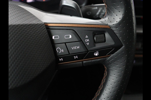 CUPRA Leon 1.4 eHybrid | Trekhaak | Stoelverwarming | Carplay | Camera | Navigatie | Adaptive cruise | Stuurverwarming | Keyless | Full LED | Sportstoelen | PHEV | Plug In