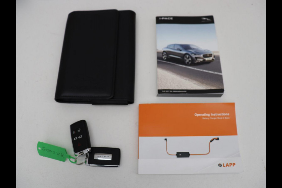Jaguar I-PACE EV400 Business Edition S 90 kWh | SOH 93% | 46.900km NAP | Panoramadak | Leder | Stoelverwarming | Meridian Sound | Carplay | Keyless | Navigatie | Full LED | Stuurverwarming