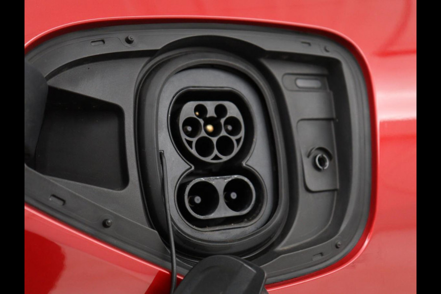 Jaguar I-PACE EV400 Business Edition S 90 kWh | SOH 93% | 46.900km NAP | Panoramadak | Leder | Stoelverwarming | Meridian Sound | Carplay | Keyless | Navigatie | Full LED | Stuurverwarming