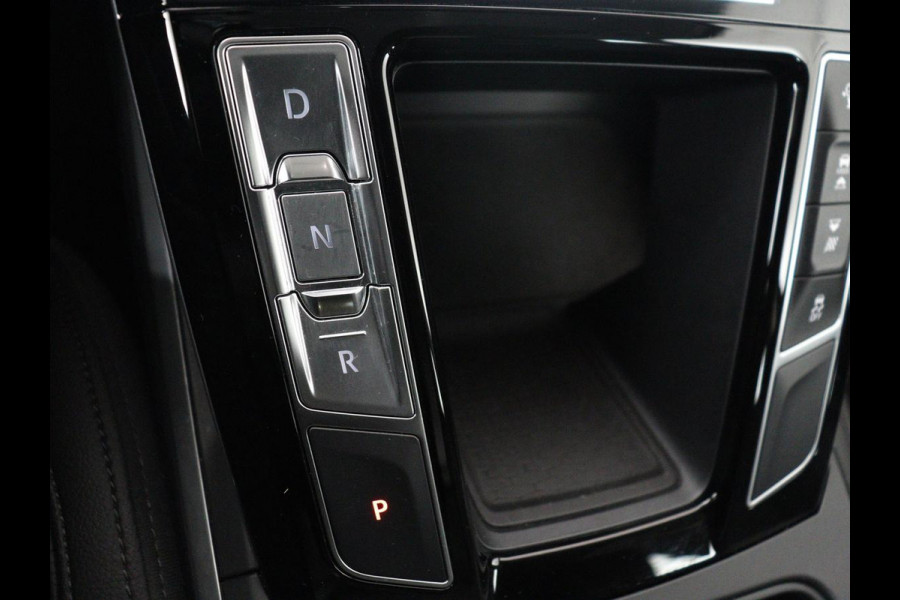 Jaguar I-PACE EV400 Business Edition S 90 kWh | SOH 93% | 46.900km NAP | Panoramadak | Leder | Stoelverwarming | Meridian Sound | Carplay | Keyless | Navigatie | Full LED | Stuurverwarming