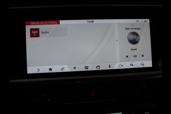 Jaguar I-PACE EV400 Business Edition S 90 kWh | SOH 93% | 46.900km NAP | Panoramadak | Leder | Stoelverwarming | Meridian Sound | Carplay | Keyless | Navigatie | Full LED | Stuurverwarming