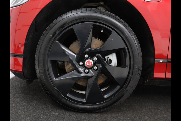 Jaguar I-PACE EV400 Business Edition S 90 kWh | SOH 93% | 46.900km NAP | Panoramadak | Leder | Stoelverwarming | Meridian Sound | Carplay | Keyless | Navigatie | Full LED | Stuurverwarming