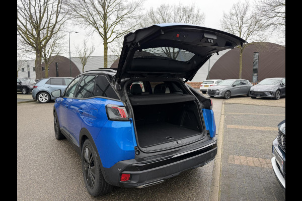 Peugeot 3008 1.6 HYbrid4 300 GT BLACK OPTIC BOMVOL! 22.000KM!| BLACK| STOEL VERWARMING | MASSAGE STOELEN | ELEKT. STOELEN MET GEHEUGEN | ADAPTIVE CRUISE | 12MND BOVAG GARANTIE | ELEKT. ACHTERKLEP | PANO DAK | FOCAL AUDIO|