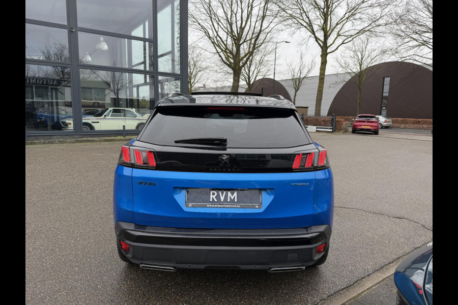 Peugeot 3008 1.6 HYbrid4 300 GT BLACK OPTIC BOMVOL! 22.000KM!| BLACK| STOEL VERWARMING | MASSAGE STOELEN | ELEKT. STOELEN MET GEHEUGEN | ADAPTIVE CRUISE | 12MND BOVAG GARANTIE | ELEKT. ACHTERKLEP | PANO DAK | FOCAL AUDIO|