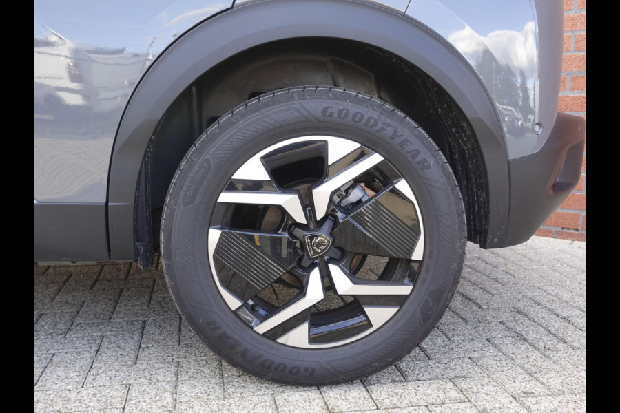 Peugeot 2008 1.2 PureTech 130pk Automaat Allure | Navigatie | Apple Carplay/Android Auto | 360 camera | Parkeersensoren | Blind Spot Assist | Adaptive Cruise Control | Stoelverwarming | Getinte ramen | Climate Control