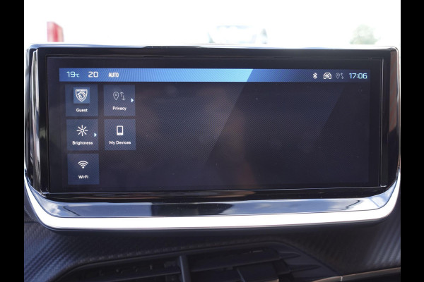 Peugeot 2008 1.2 PureTech 130pk Automaat Allure | Navigatie | Apple Carplay/Android Auto | 360 camera | Parkeersensoren | Blind Spot Assist | Adaptive Cruise Control | Stoelverwarming | Getinte ramen | Climate Control