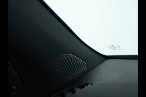 Mercedes-Benz GLA 250 e Star Edition AMG Line Inclusief 24 maanden Mercedes-Benz Certified garantie voor Europa.