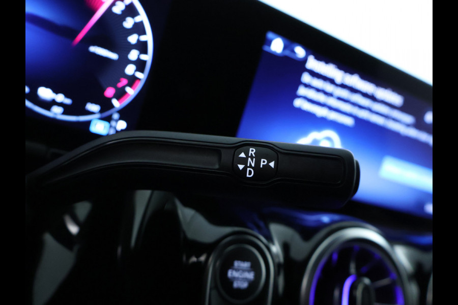 Mercedes-Benz GLA 250 e Star Edition AMG Line Inclusief 24 maanden Mercedes-Benz Certified garantie voor Europa.