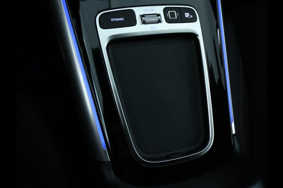 Mercedes-Benz GLA 250 e Star Edition AMG Line Inclusief 24 maanden Mercedes-Benz Certified garantie voor Europa.