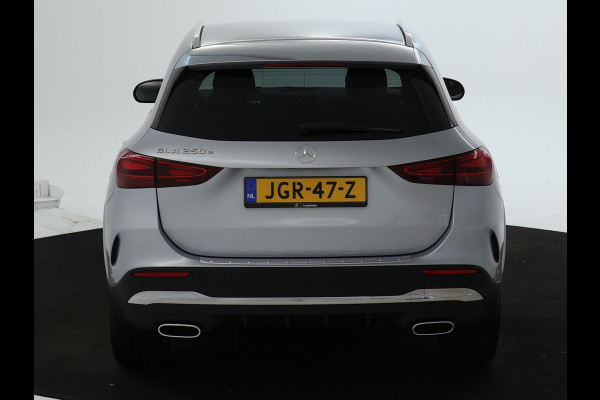 Mercedes-Benz GLA 250 e Star Edition AMG Line Inclusief 24 maanden Mercedes-Benz Certified garantie voor Europa.